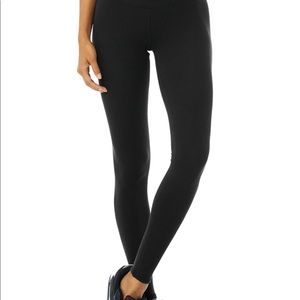 Alo micro waffle black leggings Medium